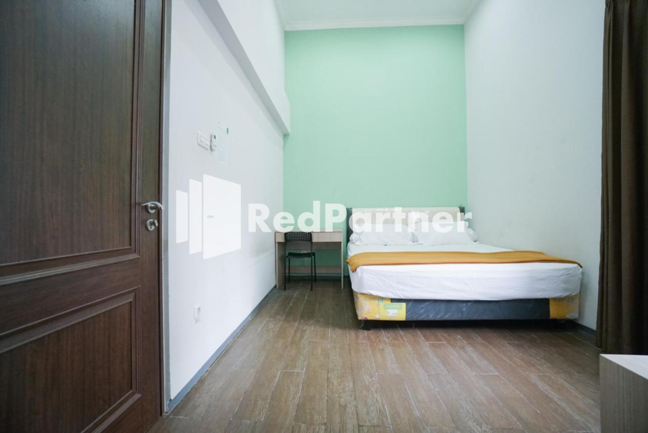 Hotel Toba Mansion Syariah Near Benhil Redpartner Yakarta Exterior foto