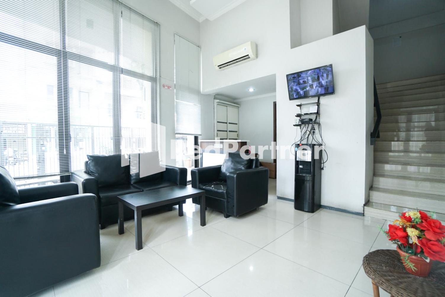 Hotel Toba Mansion Syariah Near Benhil Redpartner Yakarta Exterior foto